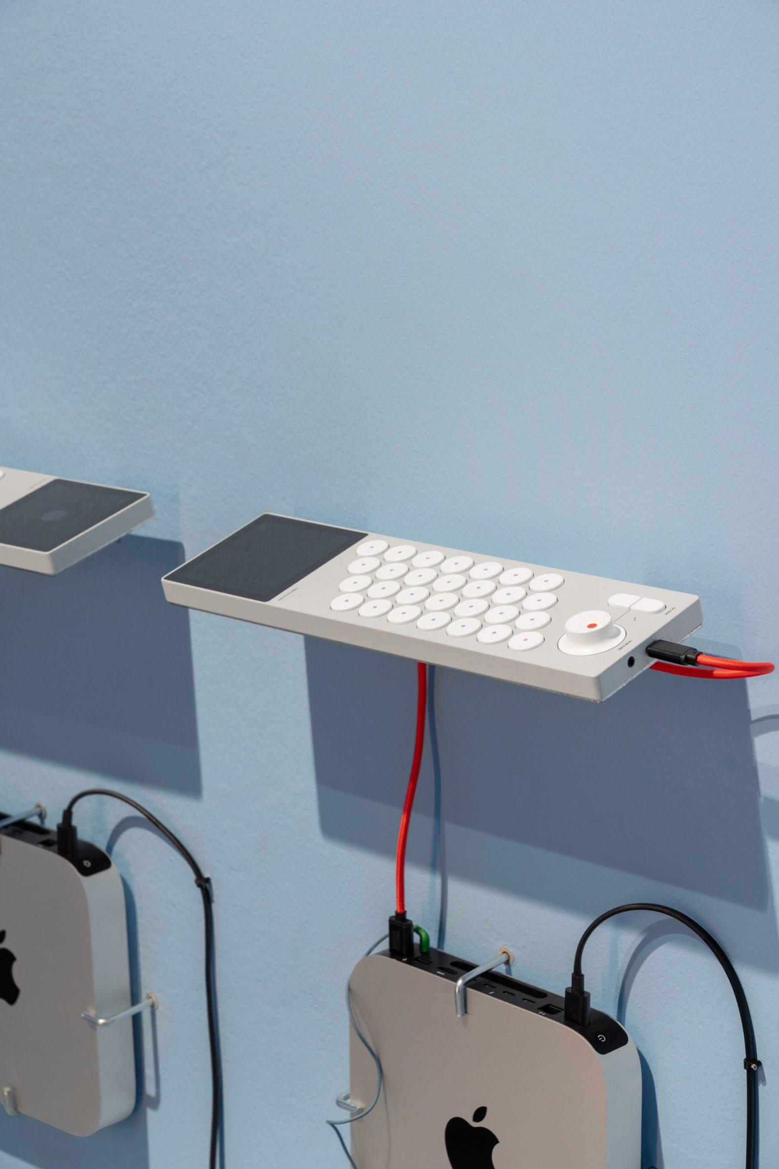 Минималистичный Chord Machine AKT-0.1