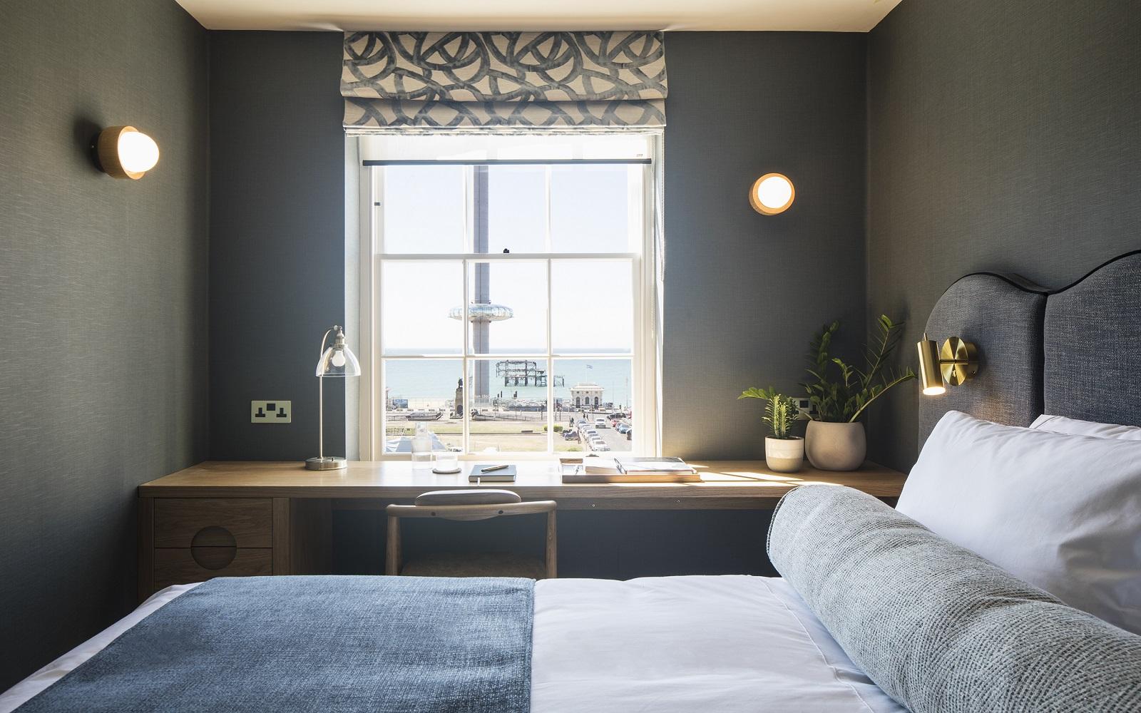 Regency Square Suites в Брайтоне: как отреставрировали таунхаус 1820-х годов и превратили его в коллекцию люксовых дизайнерских апартаментов у моря