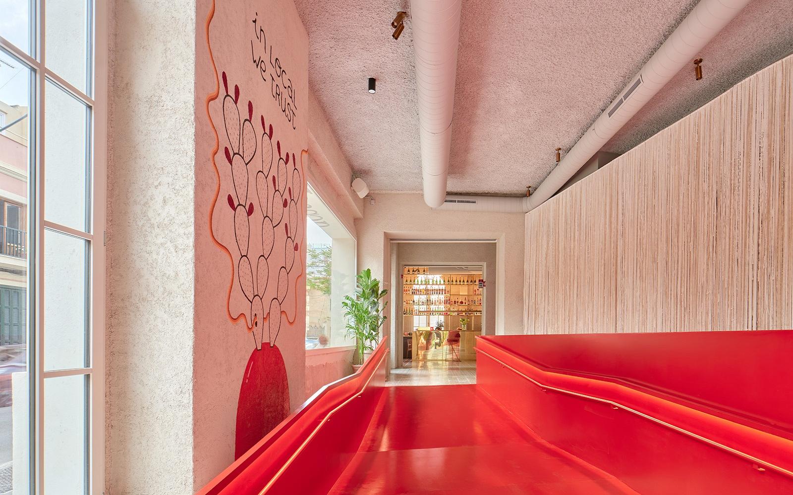 Фасад отеля Terreno Barrio Hotel