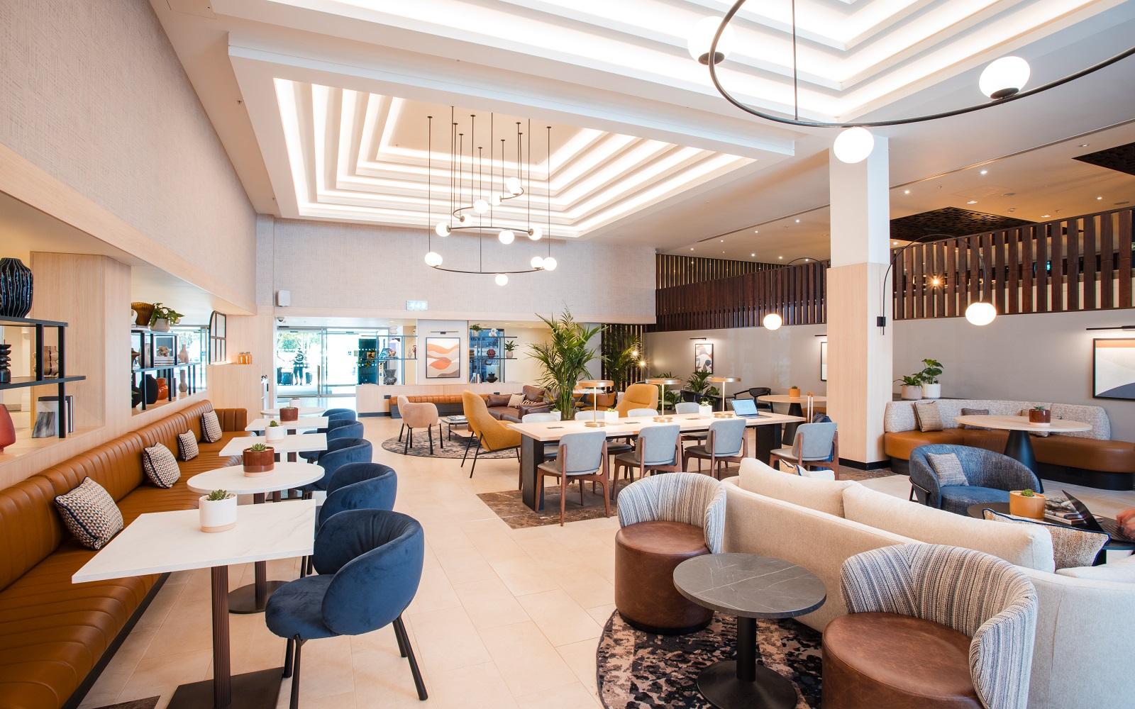 Как создать ощущение прибытия: трансформация лобби-лаунджа в Sheraton Heathrow